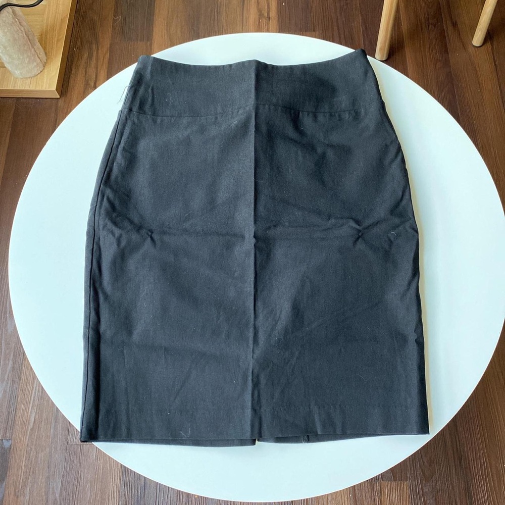 Black Pencil Skirt Size M
